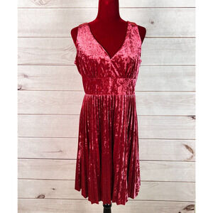 ModCloth V-Neck Sleeveless Velvet Pleated Mini Dress